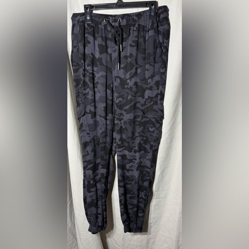 American Original Rewash Brand Black Camo Joggers Men’s Jeans Size Small EPC